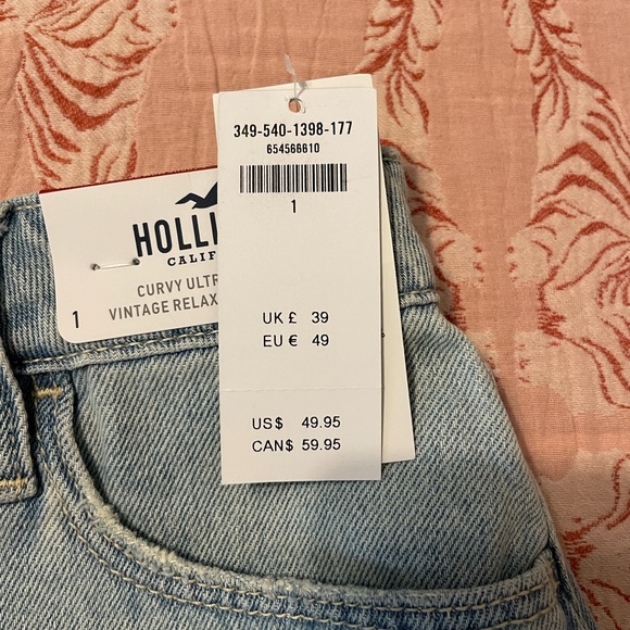 Hollister Shorts NWT Size 1 - Picture 3 of 4